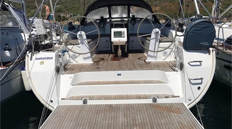 Bavaria Cruiser 51 (5Cab)