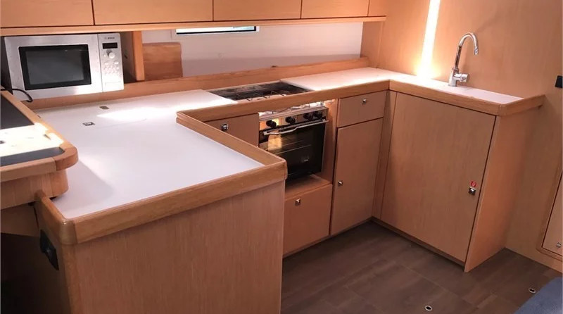 Bavaria Cruiser 51 (5Cab)