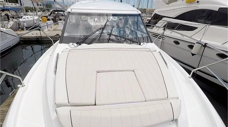 Jeanneau Leader 33