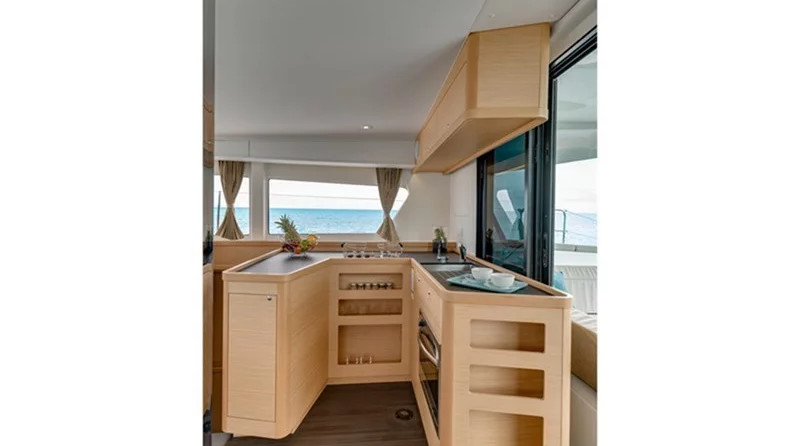 Lagoon 42