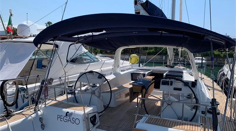 Beneteau Oceanis 58