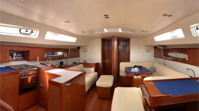 Beneteau Oceanis 58