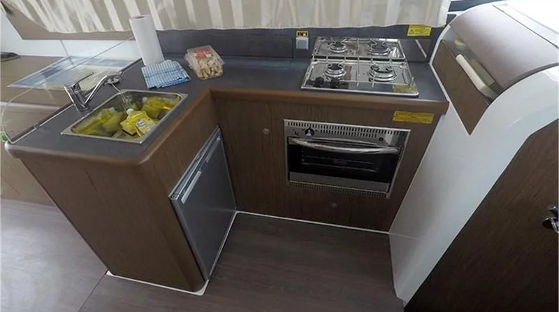 Beneteau Antares 36