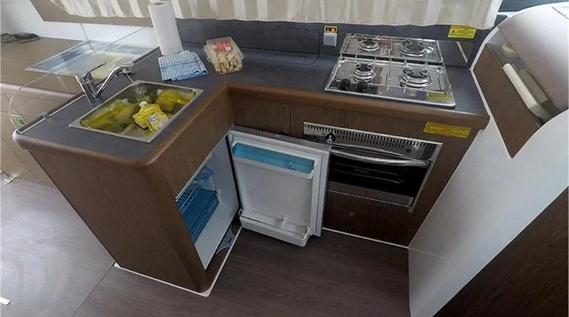 Beneteau Antares 36
