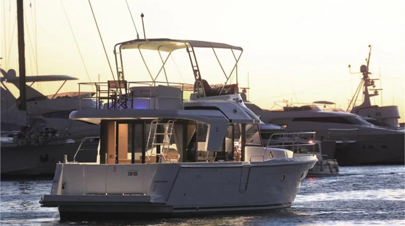 Beneteau Swift Trawler 35