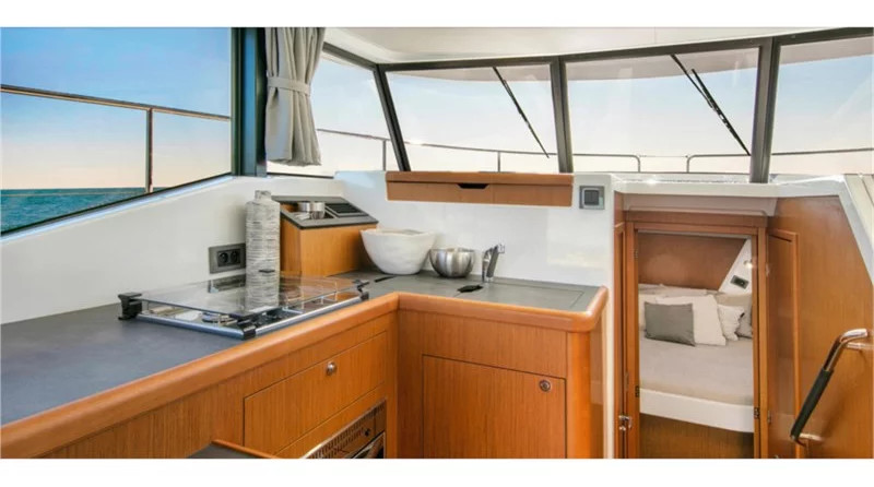 Beneteau Swift Trawler 35