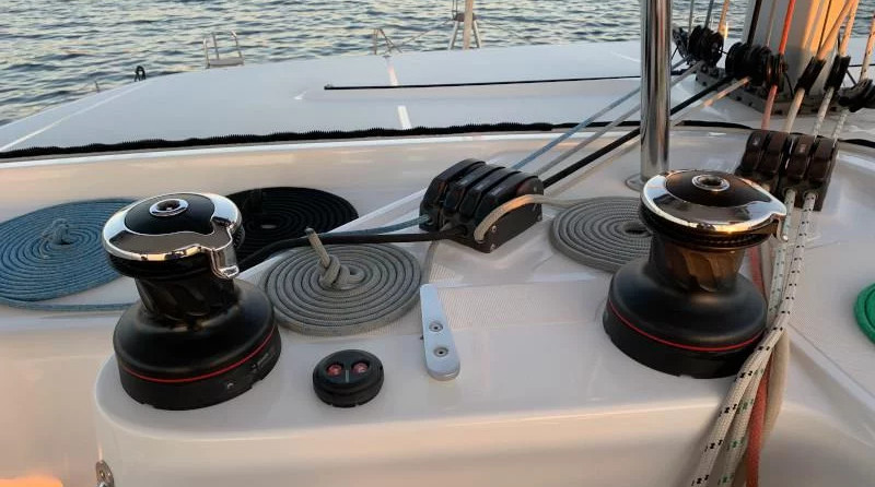 Lagoon 42