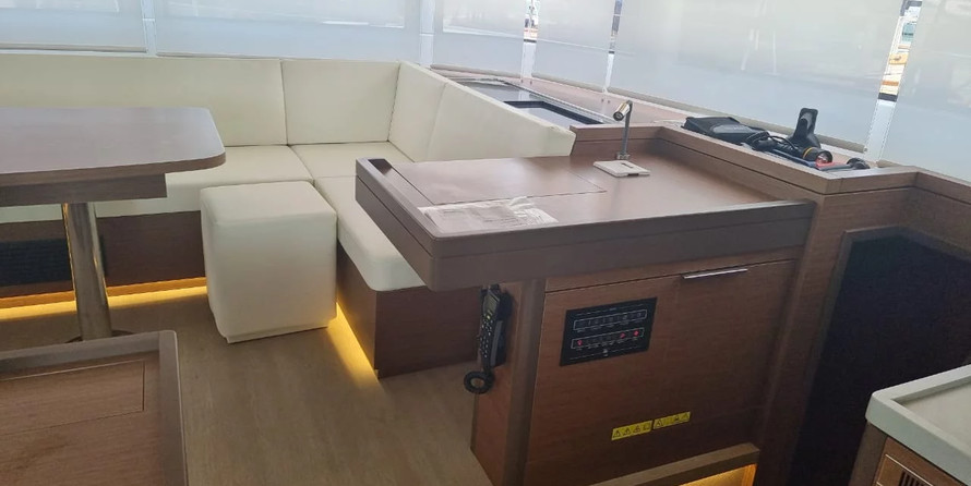Lagoon 50