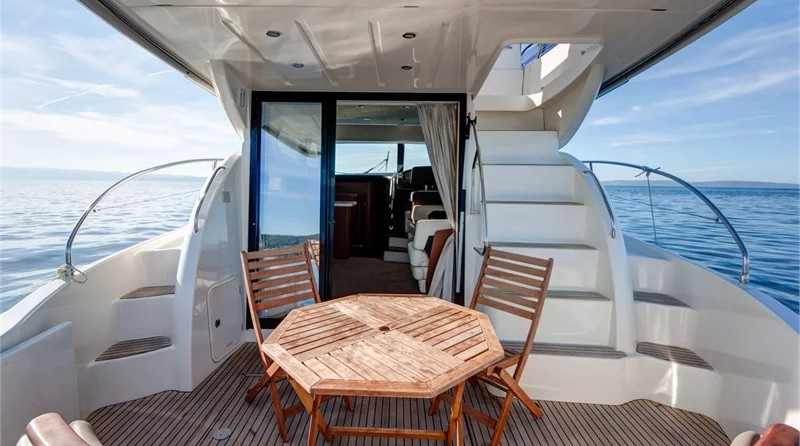 Jeanneau Prestige 440 Flybridge