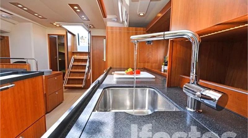Hanse 575
