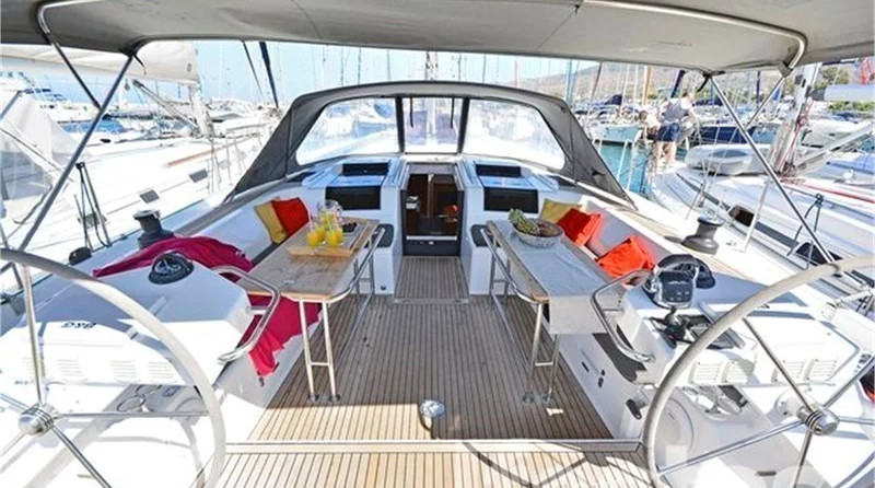 Hanse 575