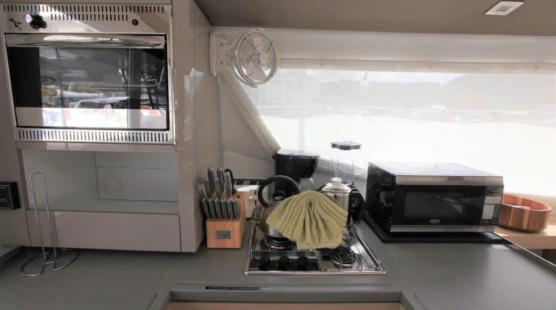 Fountaine Pajot Helia 44 Evolution