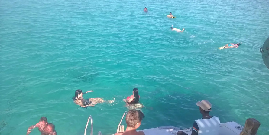 Power boat