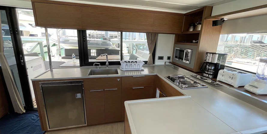 Lagoon 46 - 4 + 2 cab.