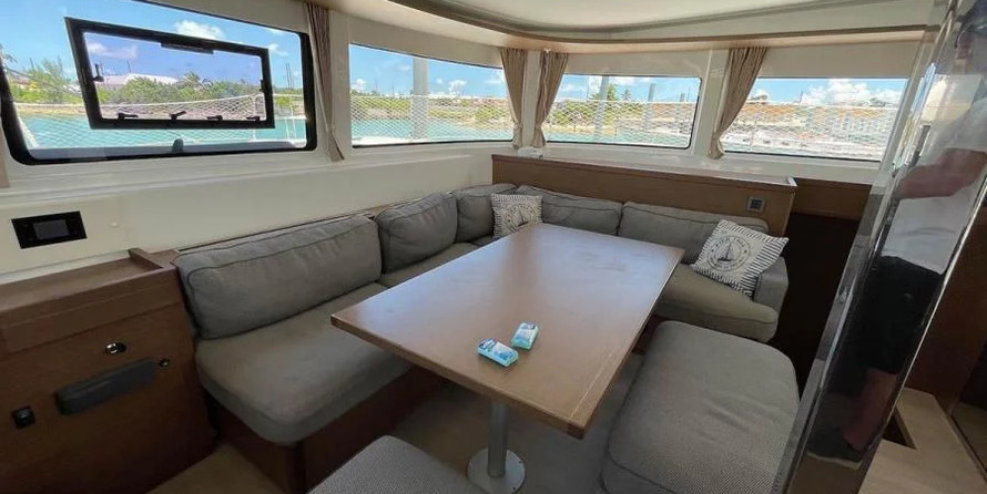 Lagoon 46 - 4 + 2 cab.