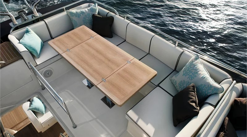 Monte Carlo Yachts 42