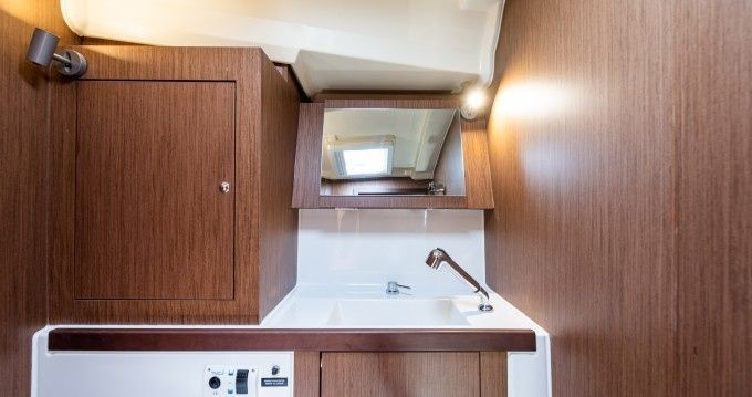 Beneteau Oceanis 41.1