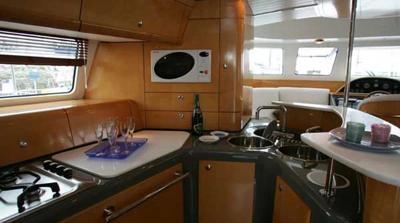 Fountaine Pajot Cumberland 44