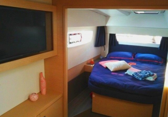 Fountaine Pajot Astréa 42