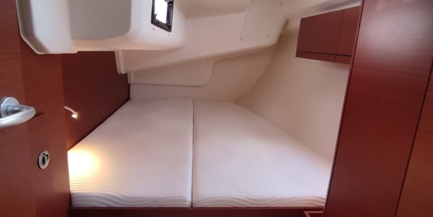 Hanse 418