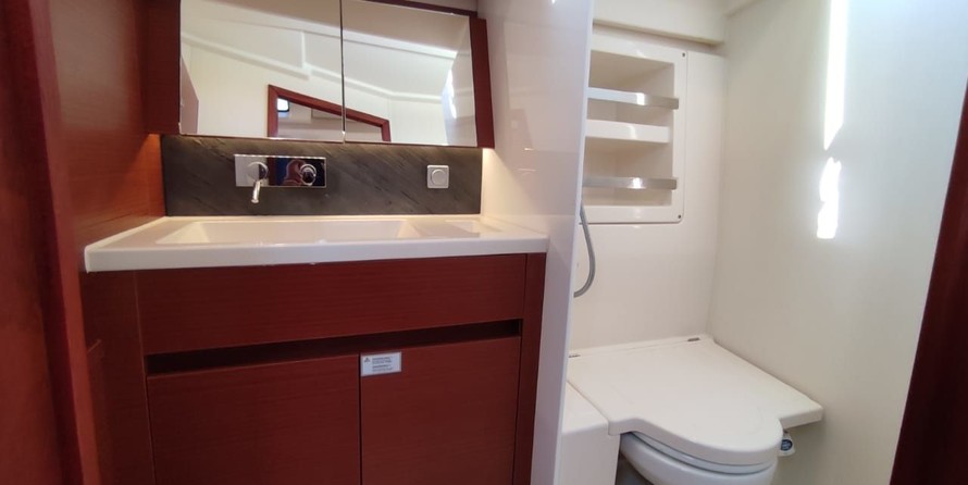Hanse 418