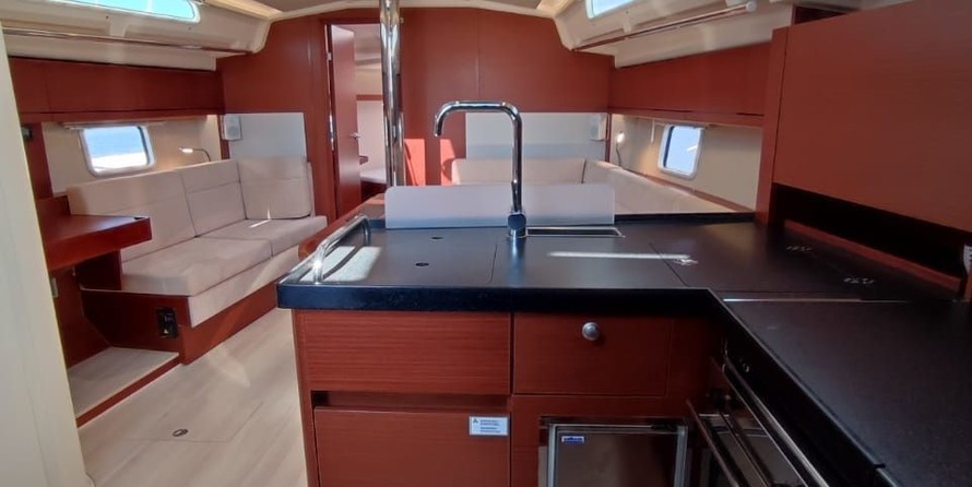 Hanse 418