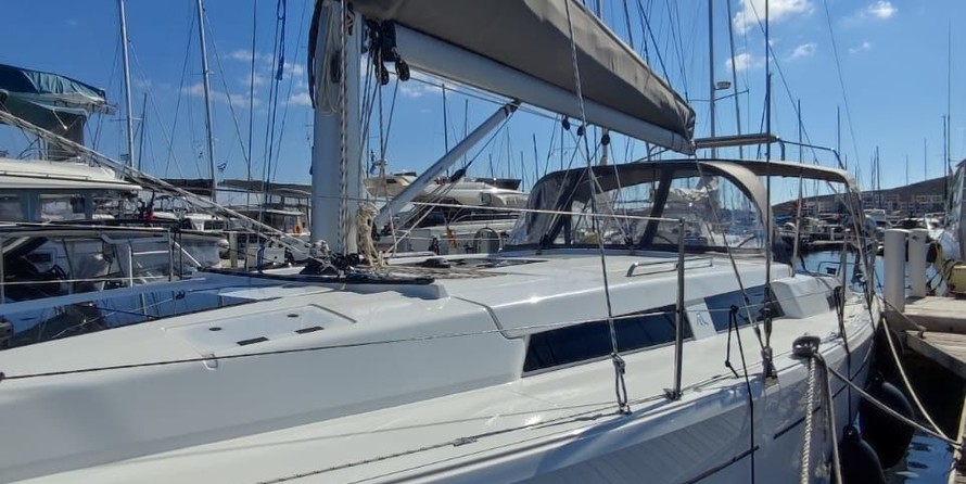 Hanse 418