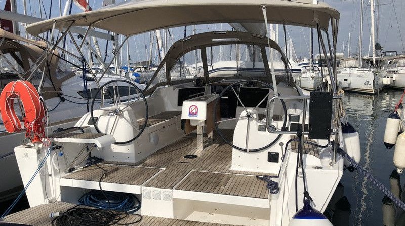 Dufour 382