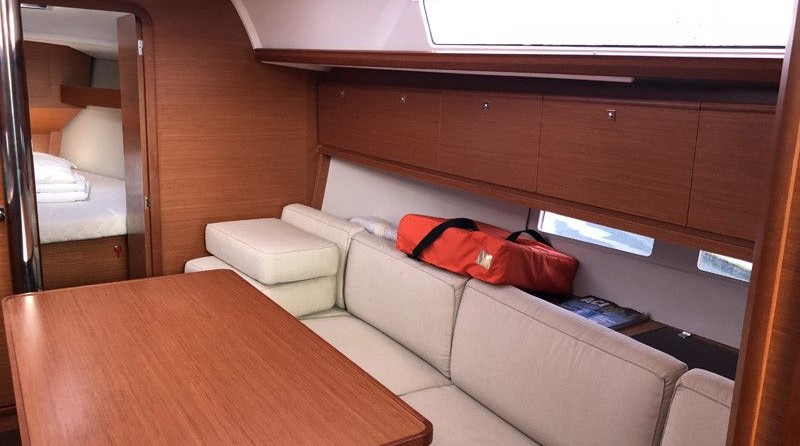 Dufour 382