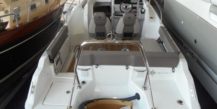 Jeanneau Cap Camarat 7.5