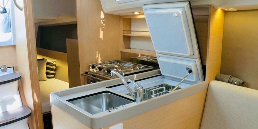 Beneteau Oceanis 30.1