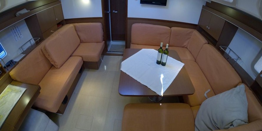 Hanse 445