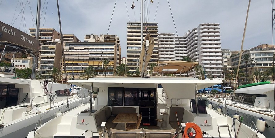 Fountaine Pajot Lucia 40