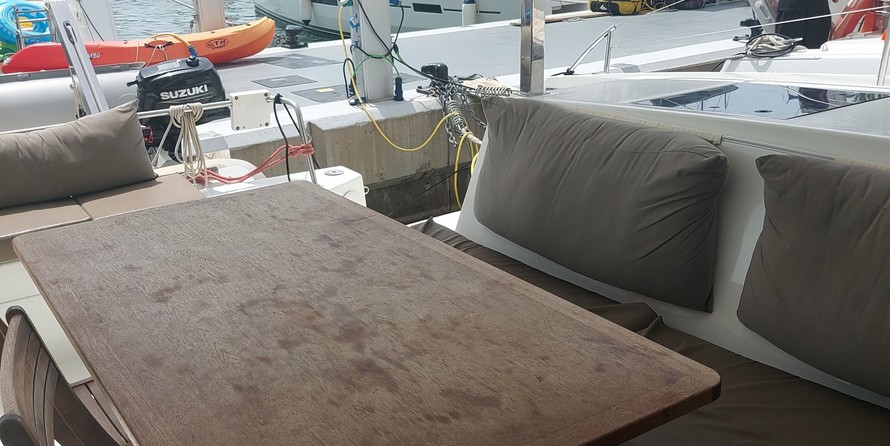 Fountaine Pajot Lucia 40