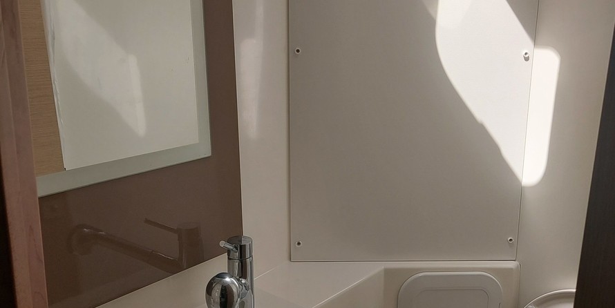 Fountaine Pajot Lucia 40