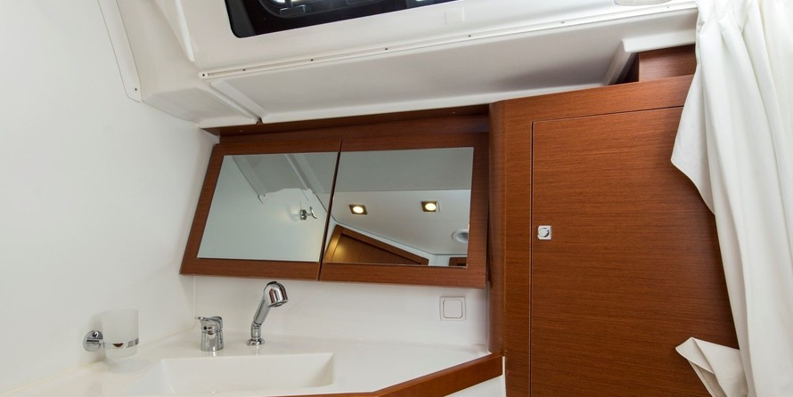Beneteau Oceanis 45
