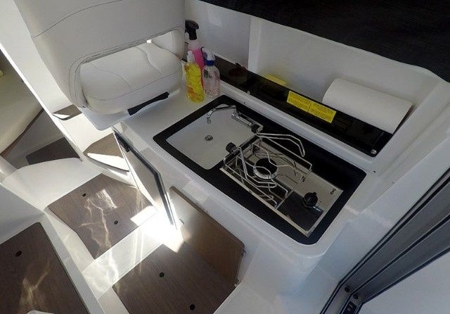 Beneteau Antares 8