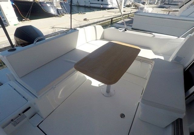 Beneteau Antares 8