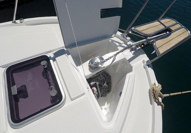 Beneteau Antares 8