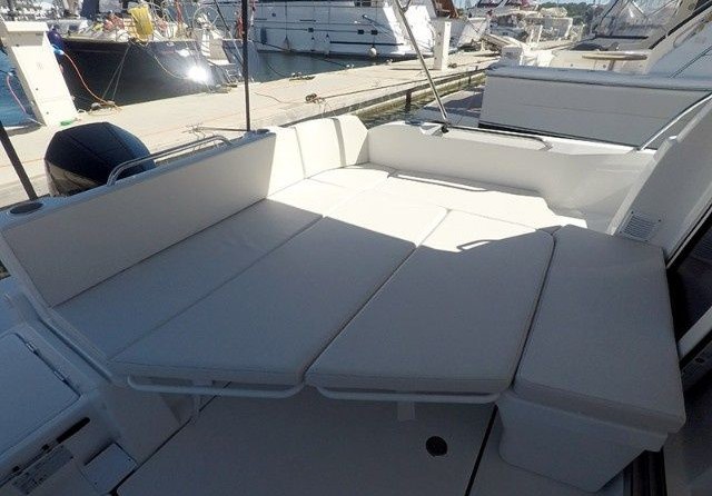 Beneteau Antares 8