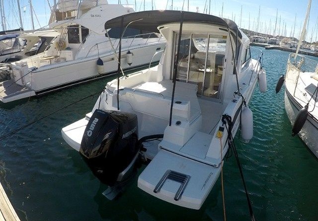 Beneteau Antares 8