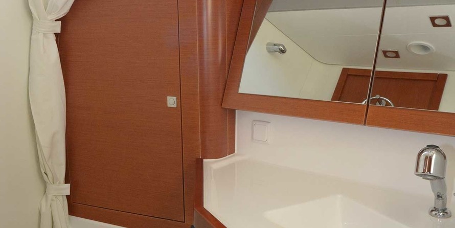 Beneteau Oceanis 45
