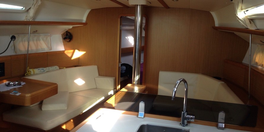Jeanneau Sun Odyssey 42