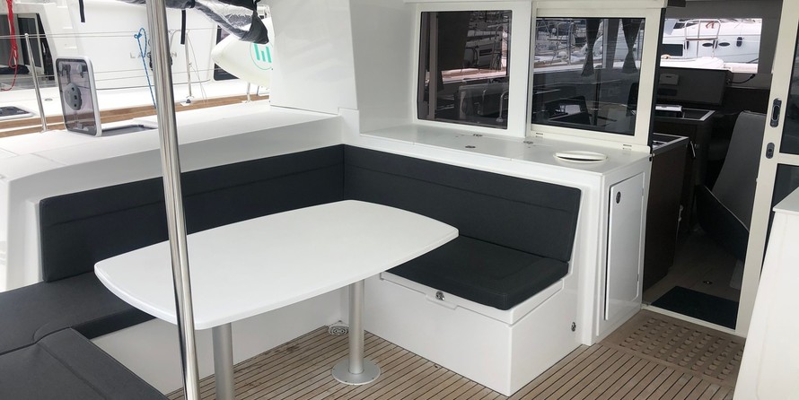 Lagoon 450 S