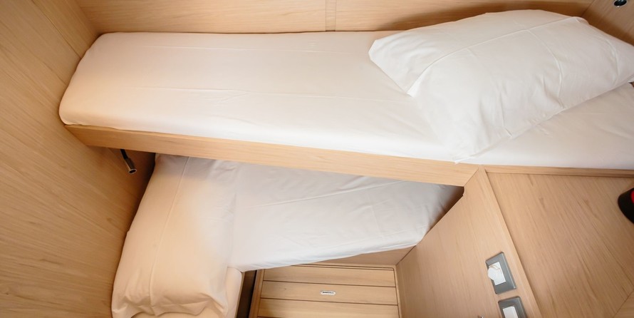 Beneteau Oceanis 46.1