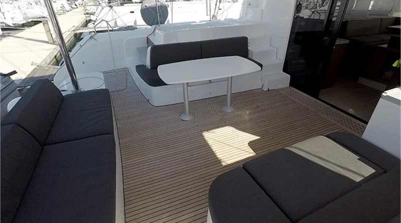 Lagoon 50