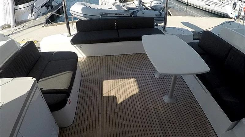 Lagoon 50