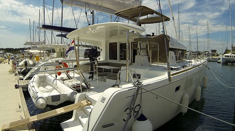 Lagoon 39