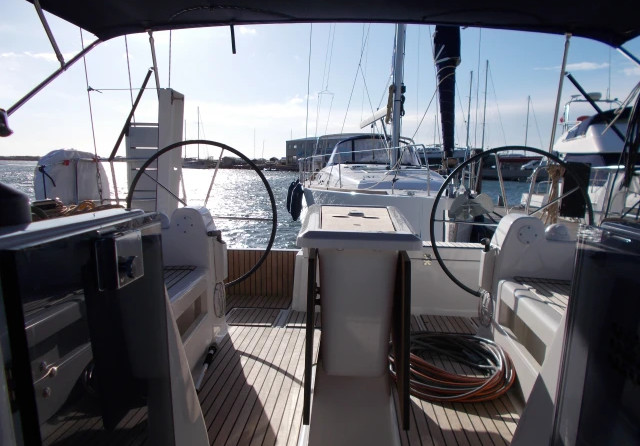 Dufour 412