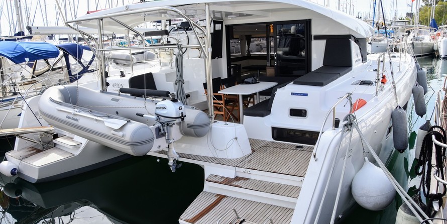 Lagoon 42